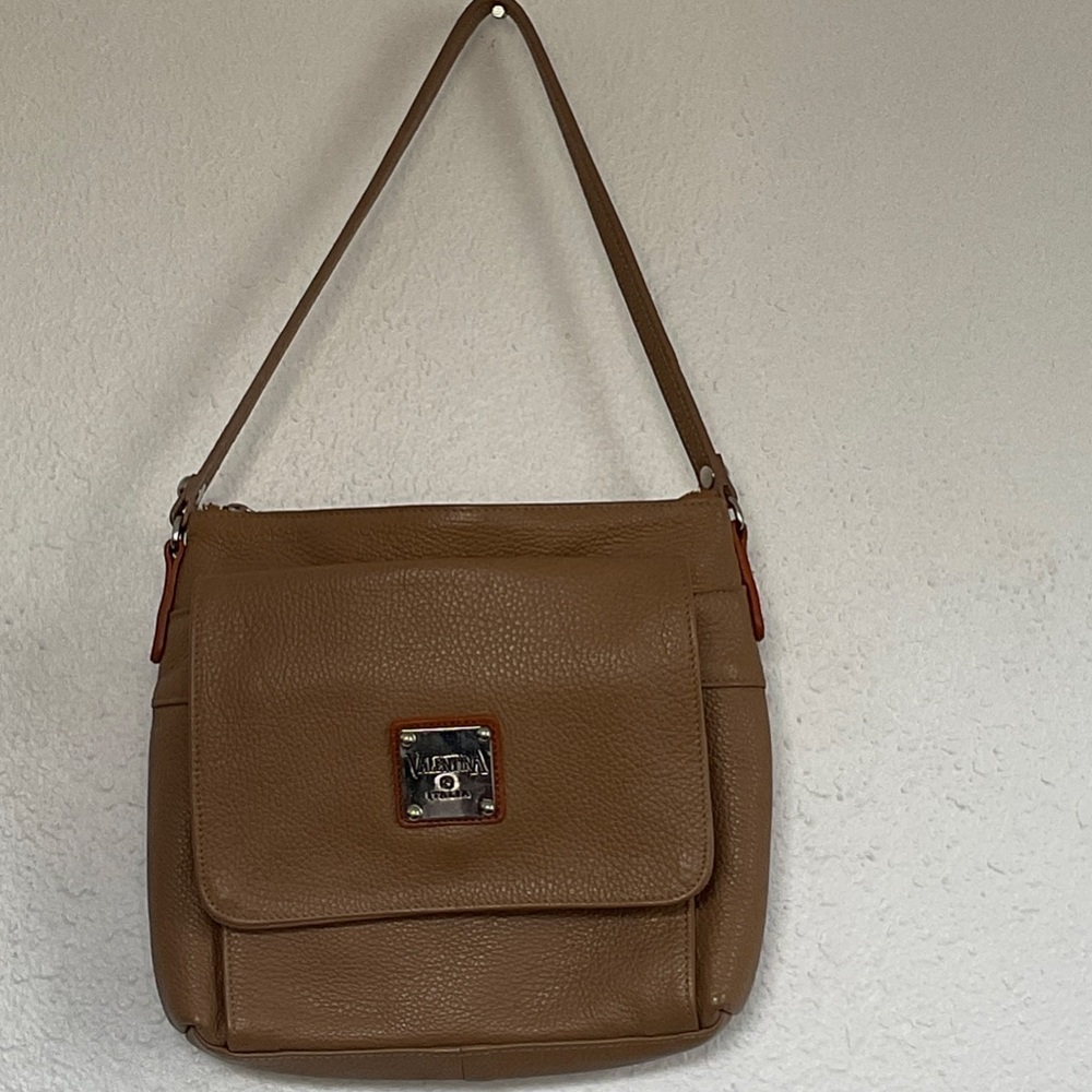 VALENTINA:  Tan Leather Shoulder Bag